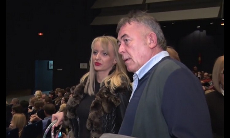 PUKLA TIKVA: Mima Karadžić ostavio devojku pred svadbu! (foto)