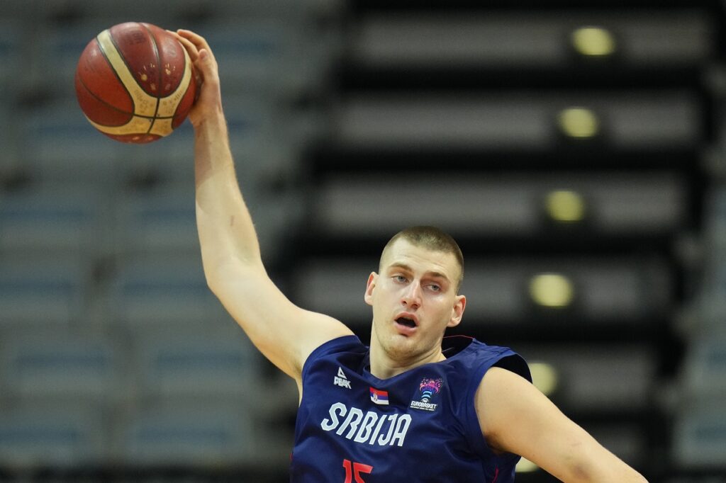 NIKOLA JOKIĆ ISPISAO NBA ISTORIJU: Srbin uradio ono što drugi mogu samo da sanjaju!