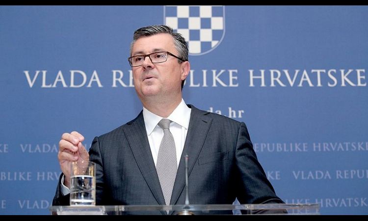 Cifra da se smrzneš: Bivši hrvatski premijer se vraća na staro radno mesto, a zarađivaće čak…