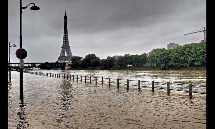 PANIKA U PARIZU: Poplava u ELITNOM DELU GRADA, večeras se očekuje…