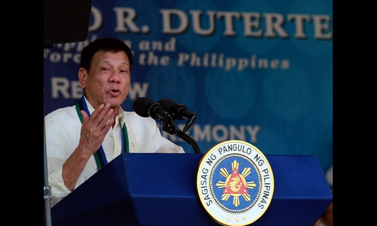 Duterte: Kim je ludak!