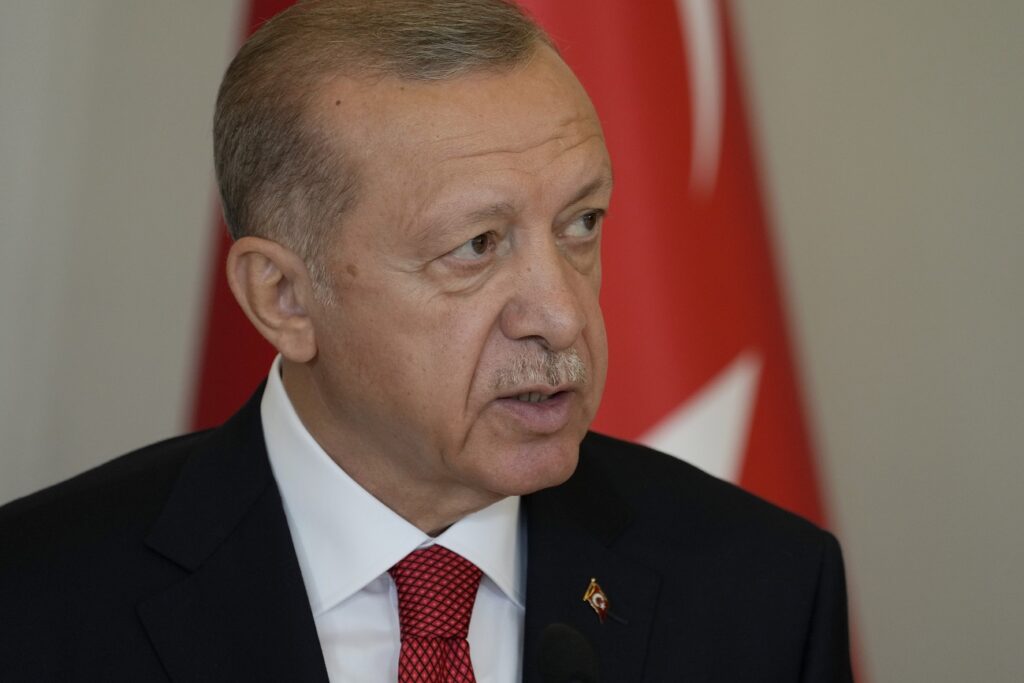 TURSKI PREDSEDNIK OPTUŽIO IZRAEL ZA GENOCID: Šolc i Erdogan usred rastućeg neslaganja oko rata