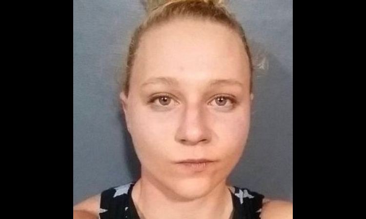 DEVOJKA JE ZAPALILA AMERIKU: Da li je ona ženski Snouden? (FOTO)