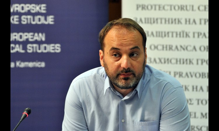 ZAŠTITNIK GRAĐANA ILI POLITIČAR: Da li je Janković zloupotrebio funkciju najavom da bi mogao da se kandiduje za predsednika?
