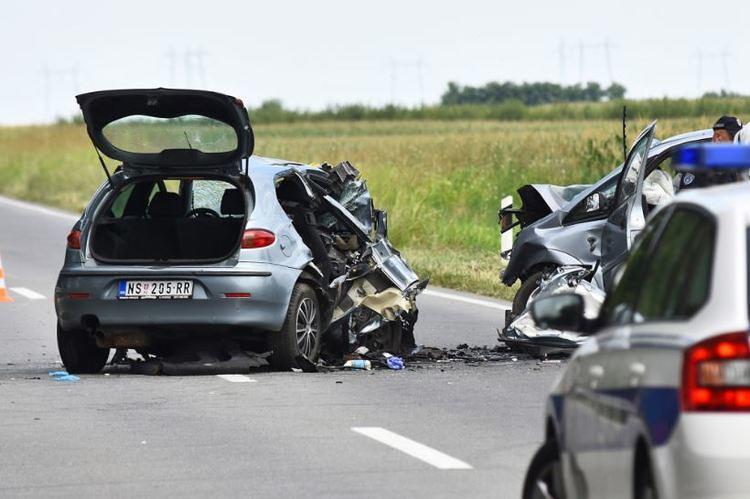 STRAVIČNA NESREĆA KOD INĐIJE: Poginuo jedan muškarac! (FOTO)