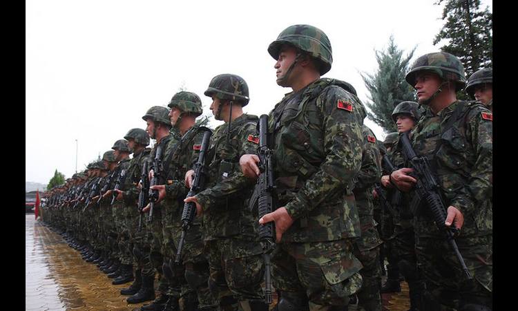 NOVI SUKOB NA BALKANU: Albanska narodna armija preti Crnoj Gori RATOM!