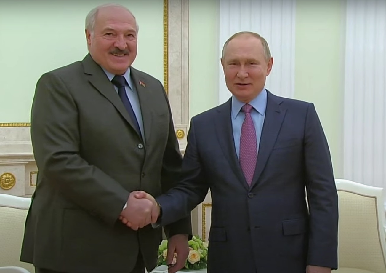 PUTIN STIGAO U MINSK: Srdačan sastanak sa Lukašenkom i razgovori o bezbednosti u regionu (VIDEO)