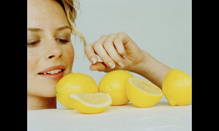GOJAZNOSTI I DIJABETESU: Koristite limun na ove načine i desiće se čudo! (foto)