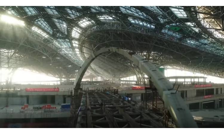 NAJVEĆI AERODROM NA SVETU: Nakon pet godina izgradnje, Peking dobija terminal u obliku morske zvezde!