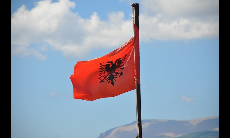 „Dojče vele“: VELIKA ALBANIJA PRAZNA ALI OPASNA PRIČA!