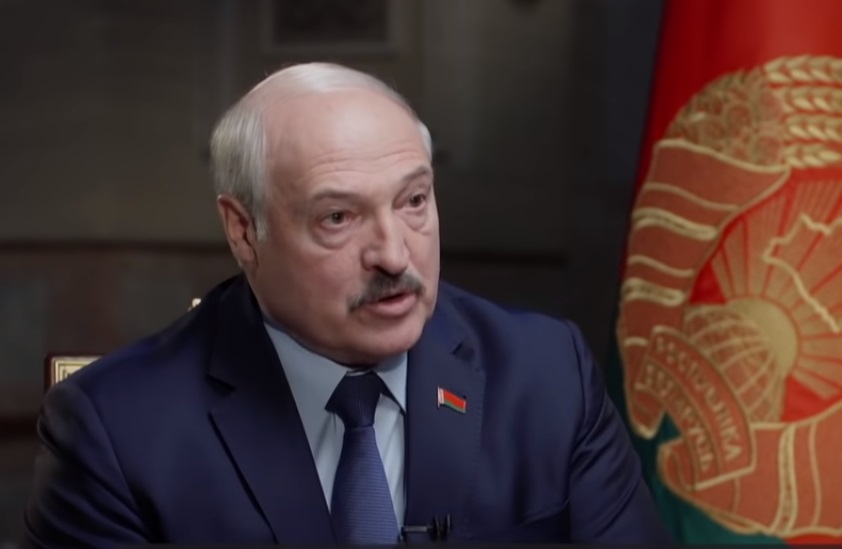 LUKAŠENKO UPOZORAVA: „Rusija može da dostavi Belorusiji municiju sa pravim uranijumom“