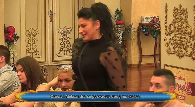 GORI OD LJUBOMORE! Darko napravio potpunu pometnju u VILI! (FOTO)