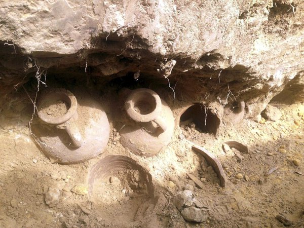 JEDINSTVEN SLUČAJ: Radnici kopali za CEVI, a iskopali ČAK 600 KILOGRAMA… (FOTO)