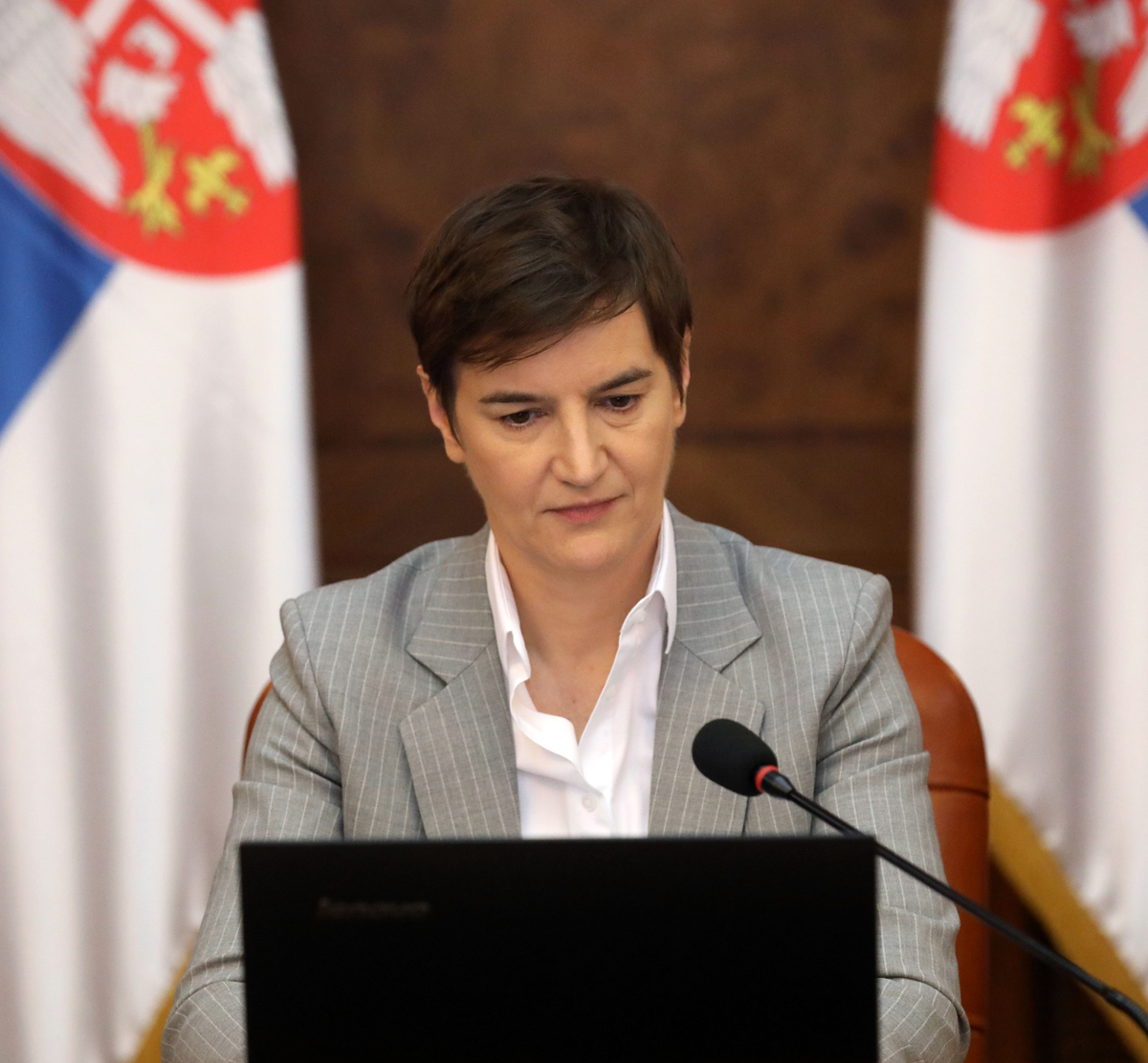 PREMIJERKA BRNABIĆ PODELILA LEPE VESTI: Izvoz IT usluga za prvih 10 meseci veći od dve milijarde evra!