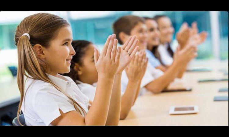 NAVIJAJTE, ALI TIHO: Novi školski propis za aplaudiranje
