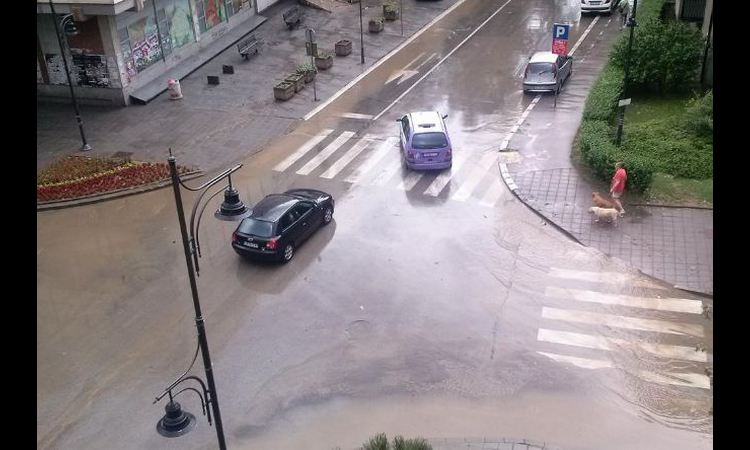 Jutarnji špic paralisao Beograd: Pokvario se autobus kod Ade,saobraćaj usporen!