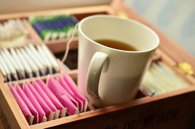 OČISTITE ORGANIZAM I SMRŠAJTE: Mleko i zeleni čaj u službi lepote