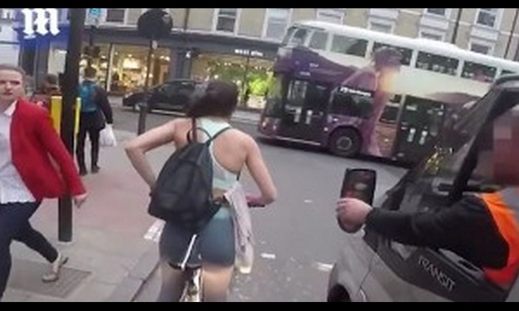 VRATILA IM DUPLO: Maltretirao je devojku na semaforu, a onda je usledila njena brutalna osveta! (VIDEO)