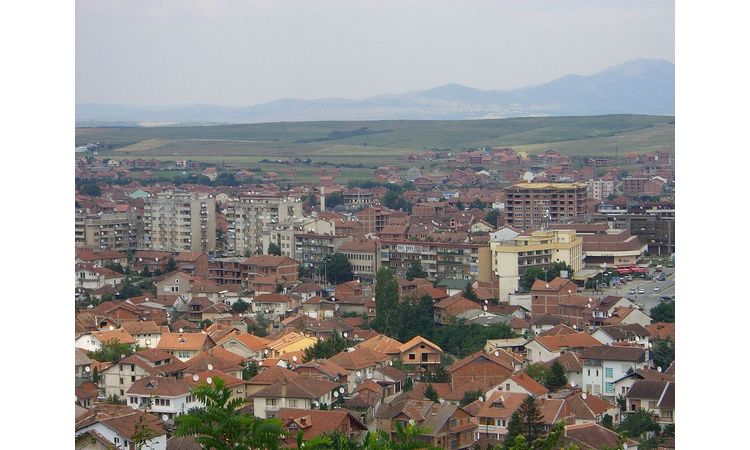 Albanci blokirali Srbima pristup manastiru u Đakovici: Meštani najavili tužbu!