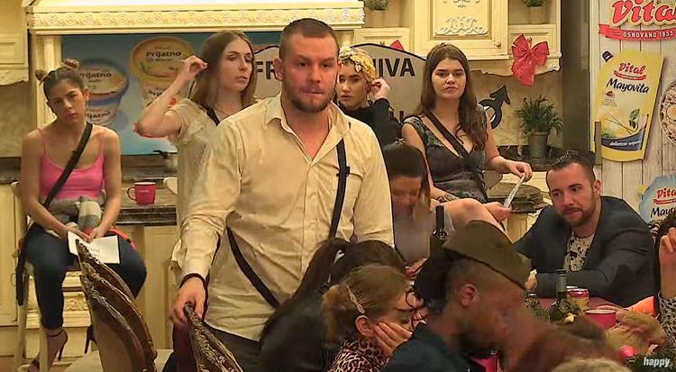 ŽESTOKO ZARATILI! Đole oštro opleo OVOJ takmičarki! (FOTO)