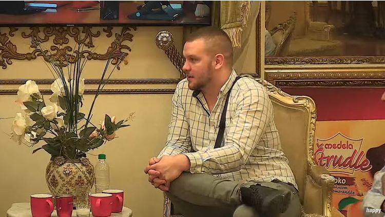 IVANA IZNENADILA SVE UKUĆANE! Ušla u tuš kabinu pa uradila OVO! (FOTO)