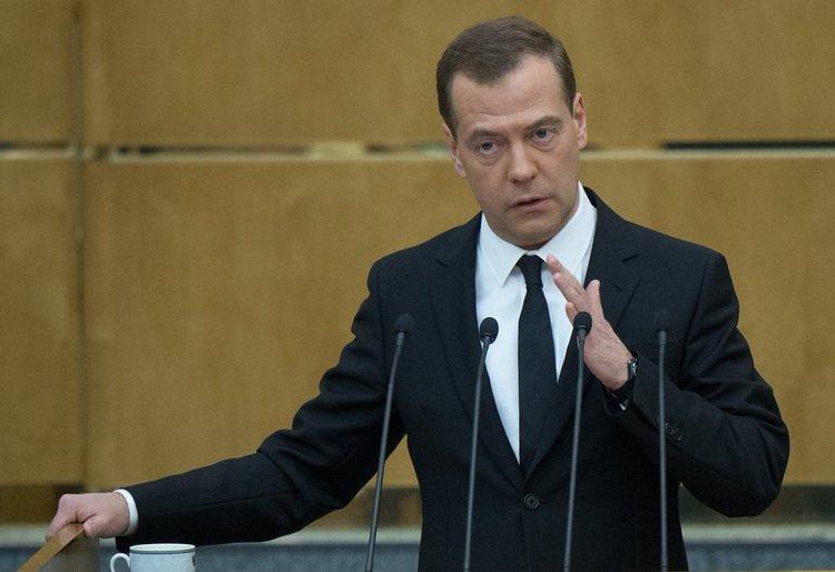 IZ RUSIJE S LJUBAVLJU: Medvedev čestitao Vučiću