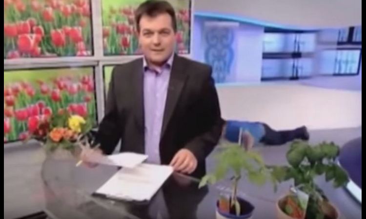 Domar osvojio internet: HTEO DA IZBEGNE KAMERE PA „ZARONIO“ U KADAR! (video)