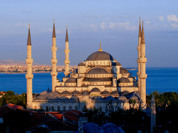 ZBOG SVE VIŠE MIGRANATA: Sinagoga pretvorena u džamiju
