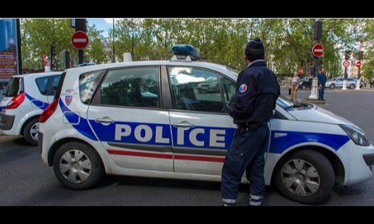 INCIDENT U FRANCUSKOM ODMARALIŠTU: Napadač povredio majku i njene tri kćerke jer su „oskudno obučene“