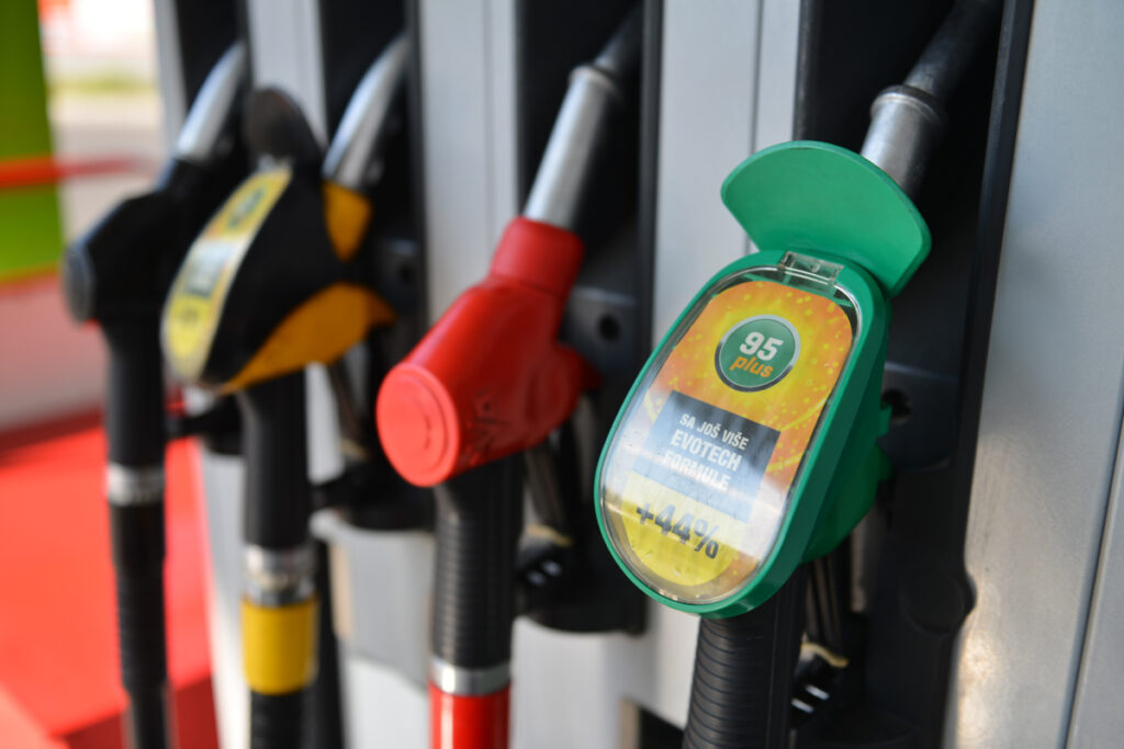 NOVE CENE GORIVA: Evo koliko ćemo narednih 7 dana plaćati dizel i benzin