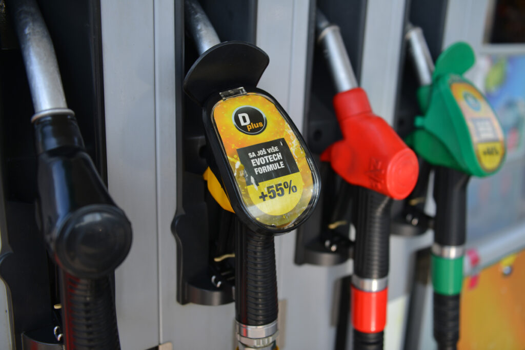 OBJAVLJENE NOVE CENE GORIVA: Evo koliko će naredne nedelje koštati benzin i dizel