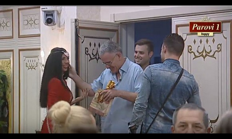 STIGAO TIHOMIROV OTAC: Ono što je rekao Anamariji, šokiralo ju je!