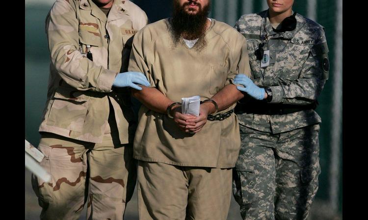AMERIKA ZAHVALNA NA „VELIKODUŠNOJ POMOĆI“: Dva pritvorenika iz Gvantanama prebačena u Srbiju
