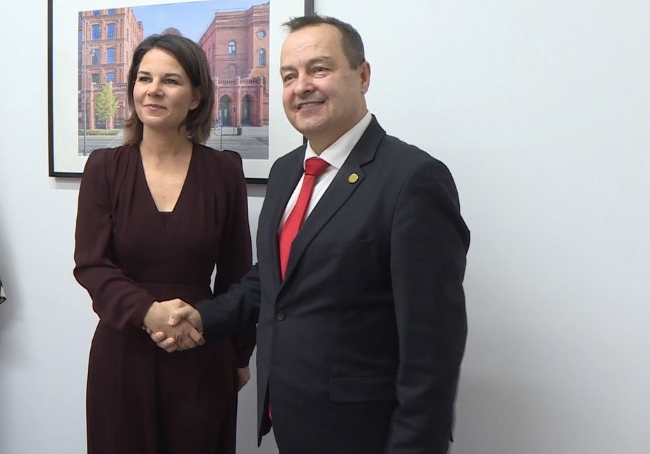 DAČIĆ DANAS RAZGOVARO SA BERBOK: Ministar izrazio nadu da će Nemačka imati konstruktivnu podršku dijalogu Beograda i Prištine