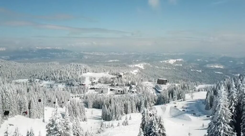 UGROŽEN ZIMSKI TURIZAM U BOSNI I HERCEGOVINI: Toplo vreme odložilo sezonu skijanja, veliki gubici!