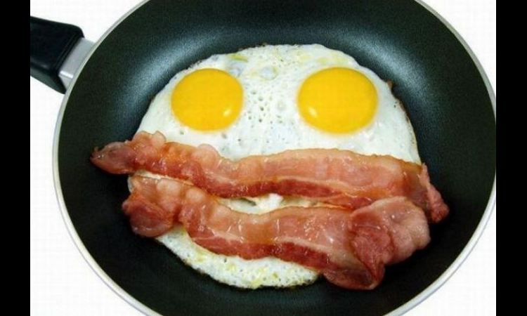 Gurmanska DIJETA za skidanje sala: Doručkujte jaja i slaninu!