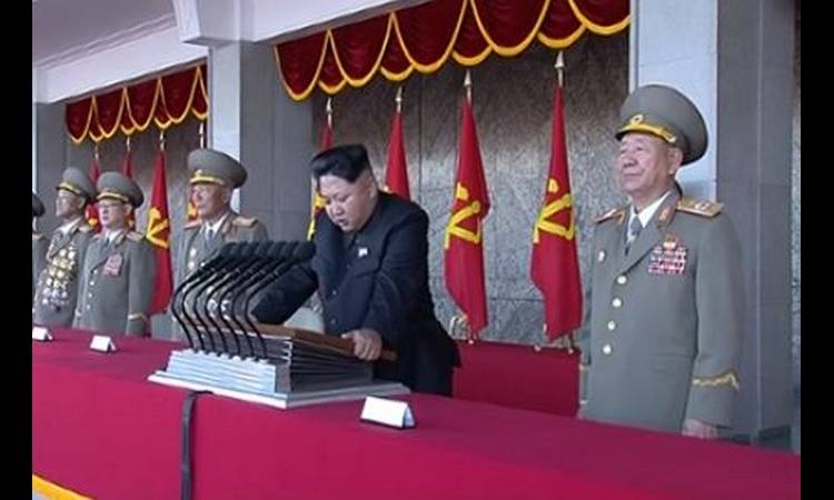 PJONGJANG: Kim Džong Un nadgledao testiranje NOVOG oružja!