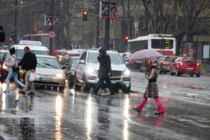 VREMENSKA PROGNOZA ZA DANAS: Oblačno, vetrovito i osetno hladnije sa kišom i lokalnim pljuskovima!