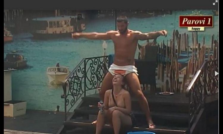 ZERINA ĆE POBESNETI: Lakića udarilo sunce u glavu pa se upustio u igru sa Mirjanom!