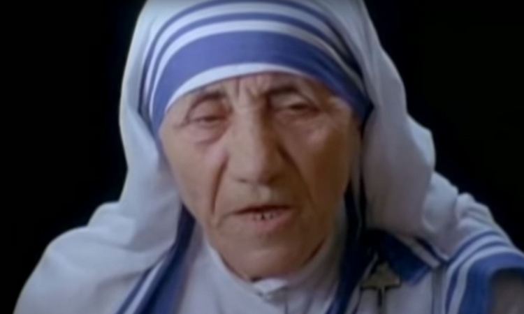 UZDIZANJE NA OLTAR: Majka Tereza biće proglašena za SVETICU!