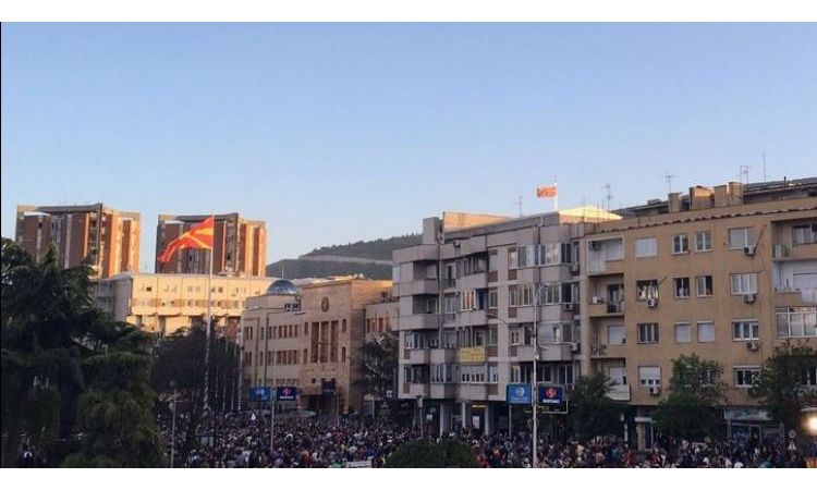 PROTESTI ŠIROM MAKEDONIJE: Napeto u Skoplju, Bitolju, Strumici