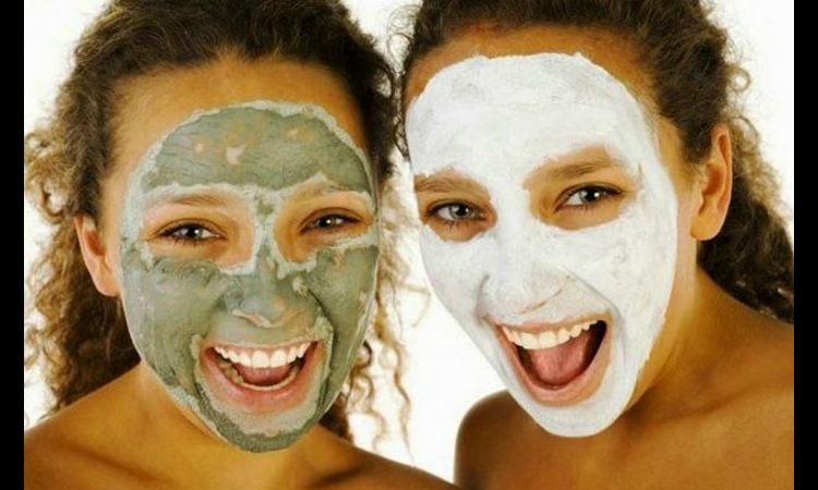 UŠTEDITE NOVAC: Napravite hranjljive maske za lice u ličnoj izradi! (foto)