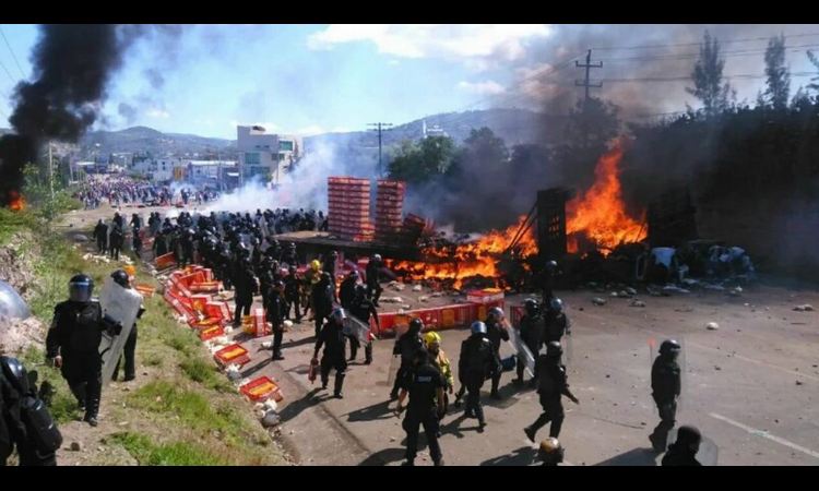 PROTESTI PRERASILI U SUKOBE: Šestoro mrtvih u okršajima sindikata i policije u Meksiku