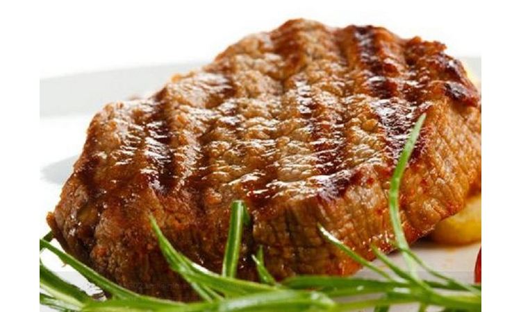 SOČNO I HRSKAVO ISTOVREMENO: Ovo je trik kako da pripremite idealno meso