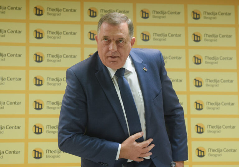 Stav Republike Srpske neće biti izmenjen! "Narodna skupština jedina ima pravo da kroz zakonski okvir odlučuje o imovini Srpske!"