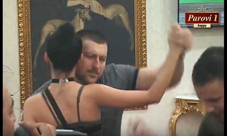 I BRANKA I DALILA SU PALE U ZABORAV: Mladen sada pokušava da smuva OVU učesnicu!