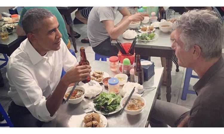 VEČERA U HANOJU: Evo koliko je Obamu koštalo uživanje u tradicionalnom jelu (FOTO)