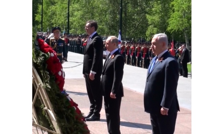 Netanjahu i Putin položili vence na spomenik Neznanom junaku! (VIDEO)
