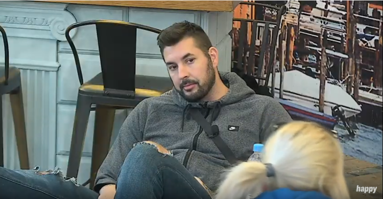 ali PAVAO je potpuno poremetio!