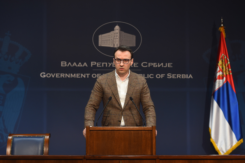 OGLASIO SE PETAR PETKOVIĆ "Neverovatno da su mnogi potrčali da se izjasne protiv zahteva Srbije o povratku snaga bezbednosti na KiM